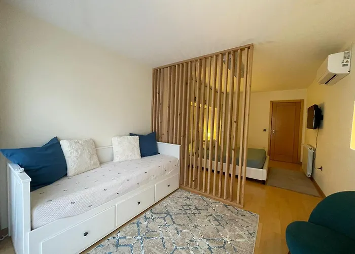 Bamboo House Apartment *